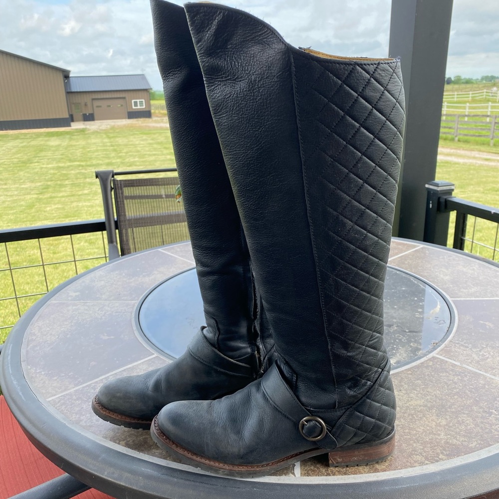 Justin Kiva Riding Boots size 8.5 Model#MSL702